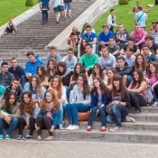 Op schoolreis? Je leerlingen verzeker je uitstekend met de groepsreis- en schoolreisverzekering van Allianz Assistance